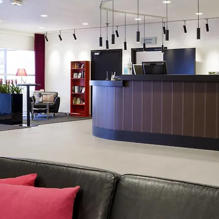 Scandic Ost 4* אולבורג